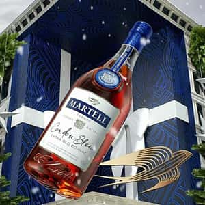 Building Walls Reveal Cognac in a fake-out-of-home ad of Martell