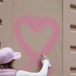 Spray-Painted Heart Becomes Balloon in a fake-out-of-home ad of Musc Intime