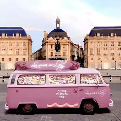 Van Drops Products on Street in a fake-out-of-home ad of Les Secrets de Loly
