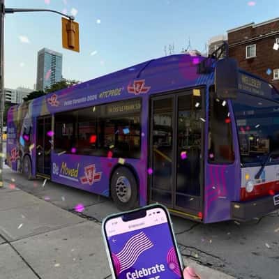 Smartphone Changes Bus Theme in a fake-out-of-home ad of Toronto Transit Commission
