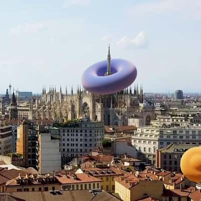Squishy Inflatables Bouncing in the City in a fake-out-of-home ad of Samsung