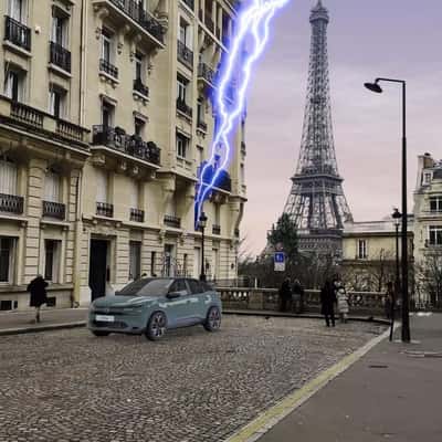Car Energizes by Lightning Bolt in a fake-out-of-home ad of Citroën 