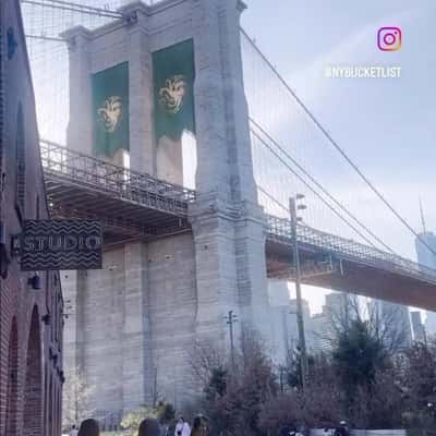 Game of Thrones Banner Hangs at Brooklyn Bridge