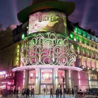 Witch Hat Perched on Palace Dome in a fake-out-of-home-ad of Pathé France