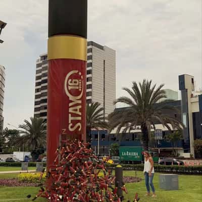 Liquid Lipstick Display Spreads Lipstick in a fake-out-of-home ad of Avon