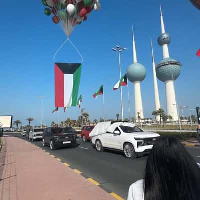 Balloons Carry the Flag of Kuwait in a fake-out-of-home ad of Chevrolet