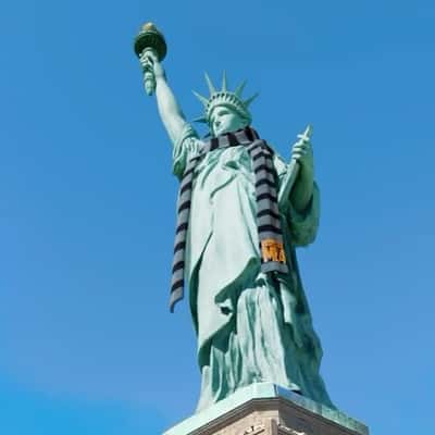 Statue of Liberty Wears Scarf in a fake-out-of-home ad of Minions