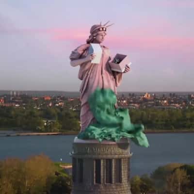 Statue of Liberty Turned Pink Liberty in fake-out-of-home ad of Pandora