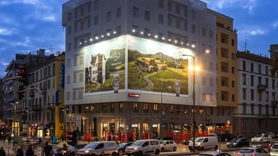 Piazza XXV Corner 3D Billboard Milan