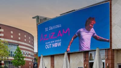 Centro Lights Ocean Outdoor 3D Billboard